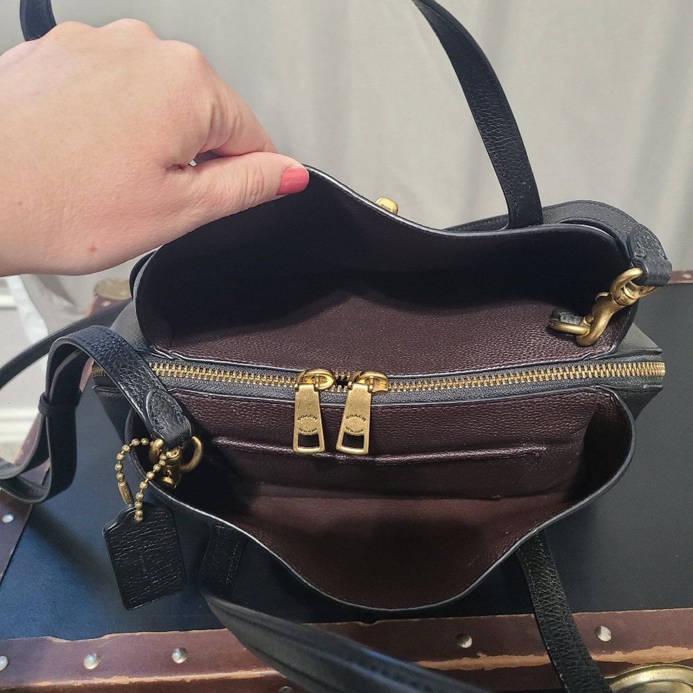 Coach Black and Brown Polished Pebble Leather Lora Carryall 30 Brass Hardware - Picture 5 of 9
